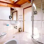 Residenza Ester 4*