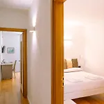 Residenza Ester 4*
