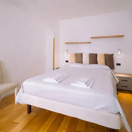 Residenza Ester Guest house *