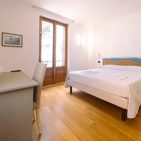 Residenza Ester Guest house *